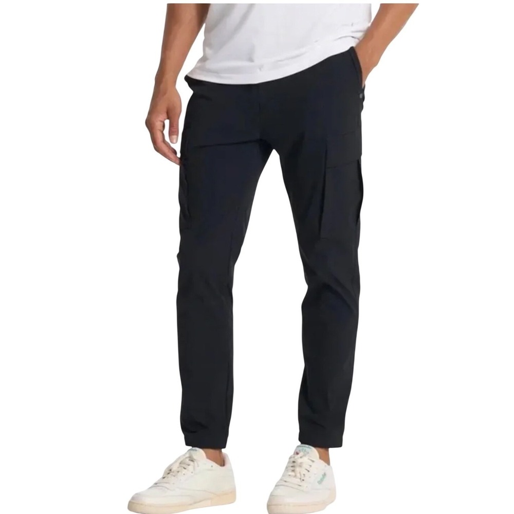 VUORI Men's Meta Cargo Pants, Tapered Leg, Black, Size 28